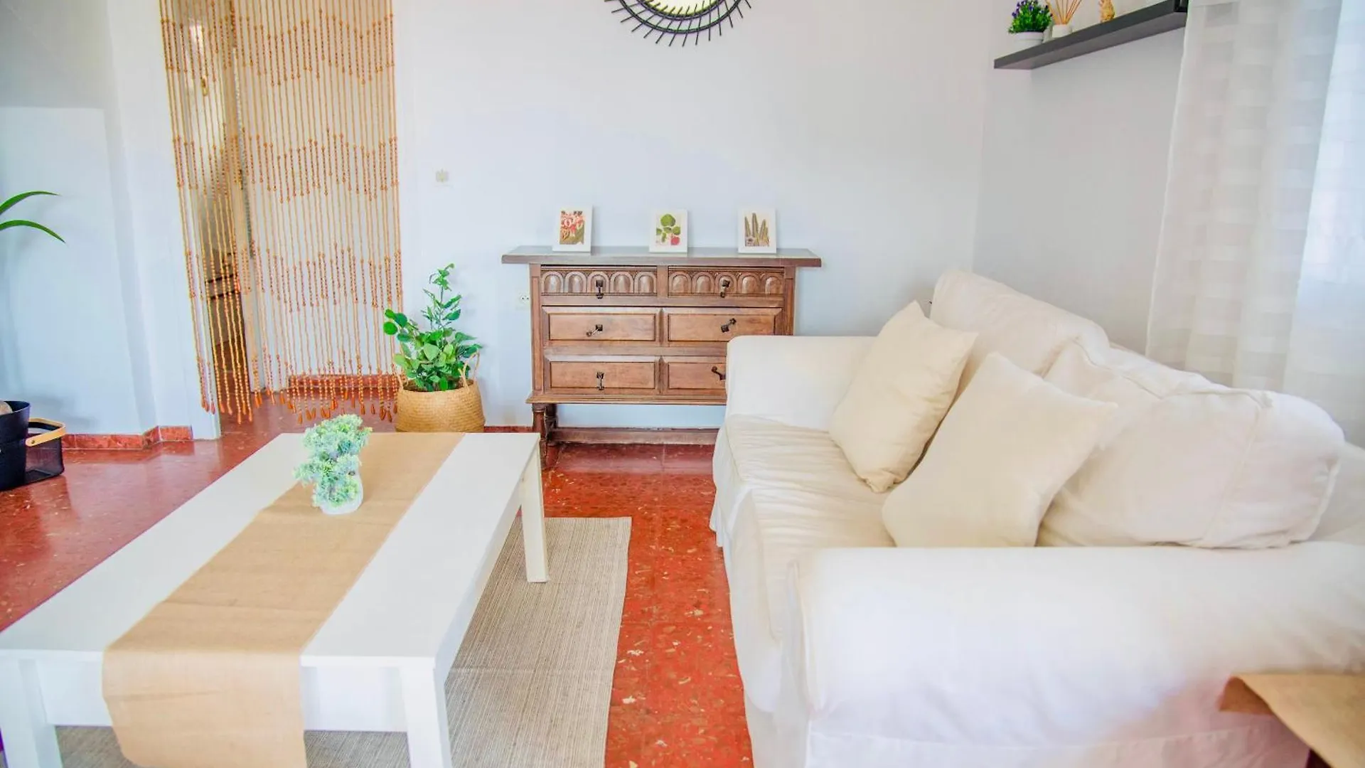 Villa Torrecilla En El Centro De Nerja - South Costa