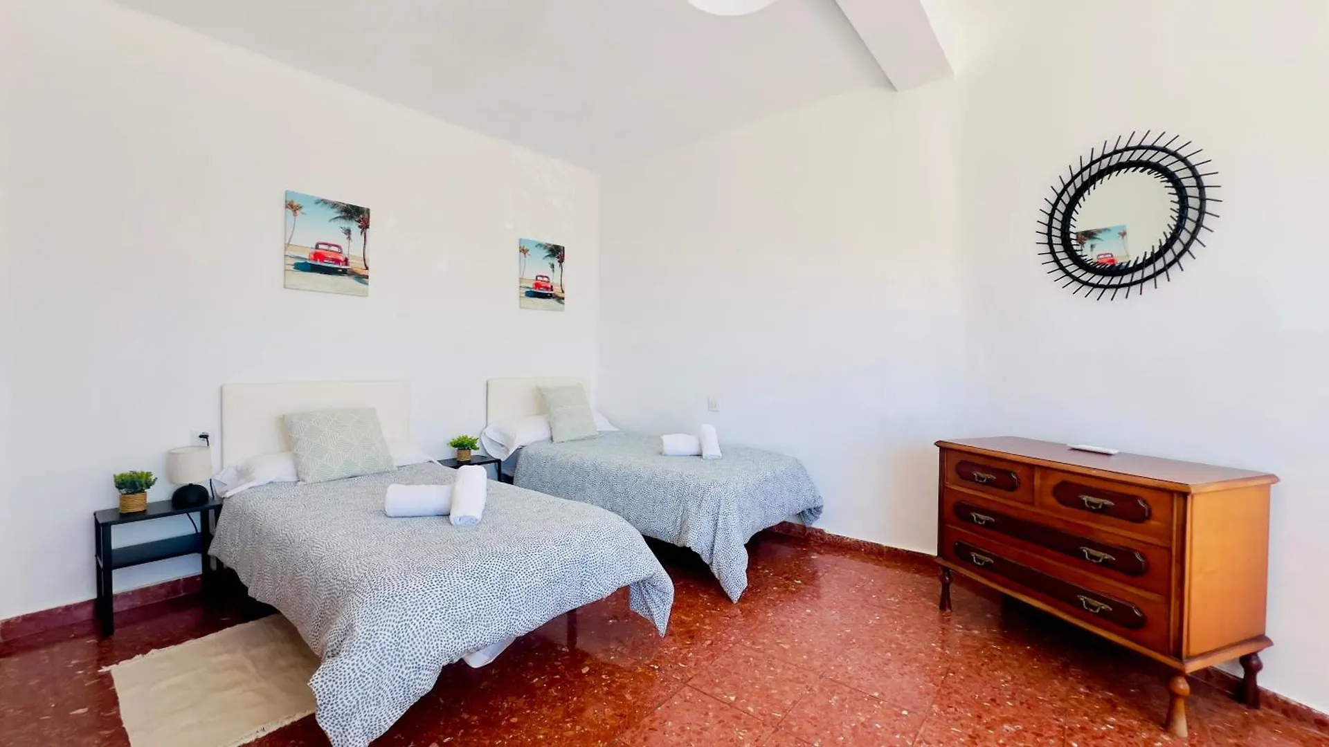 Villa Torrecilla En El Centro De Nerja - South Costa