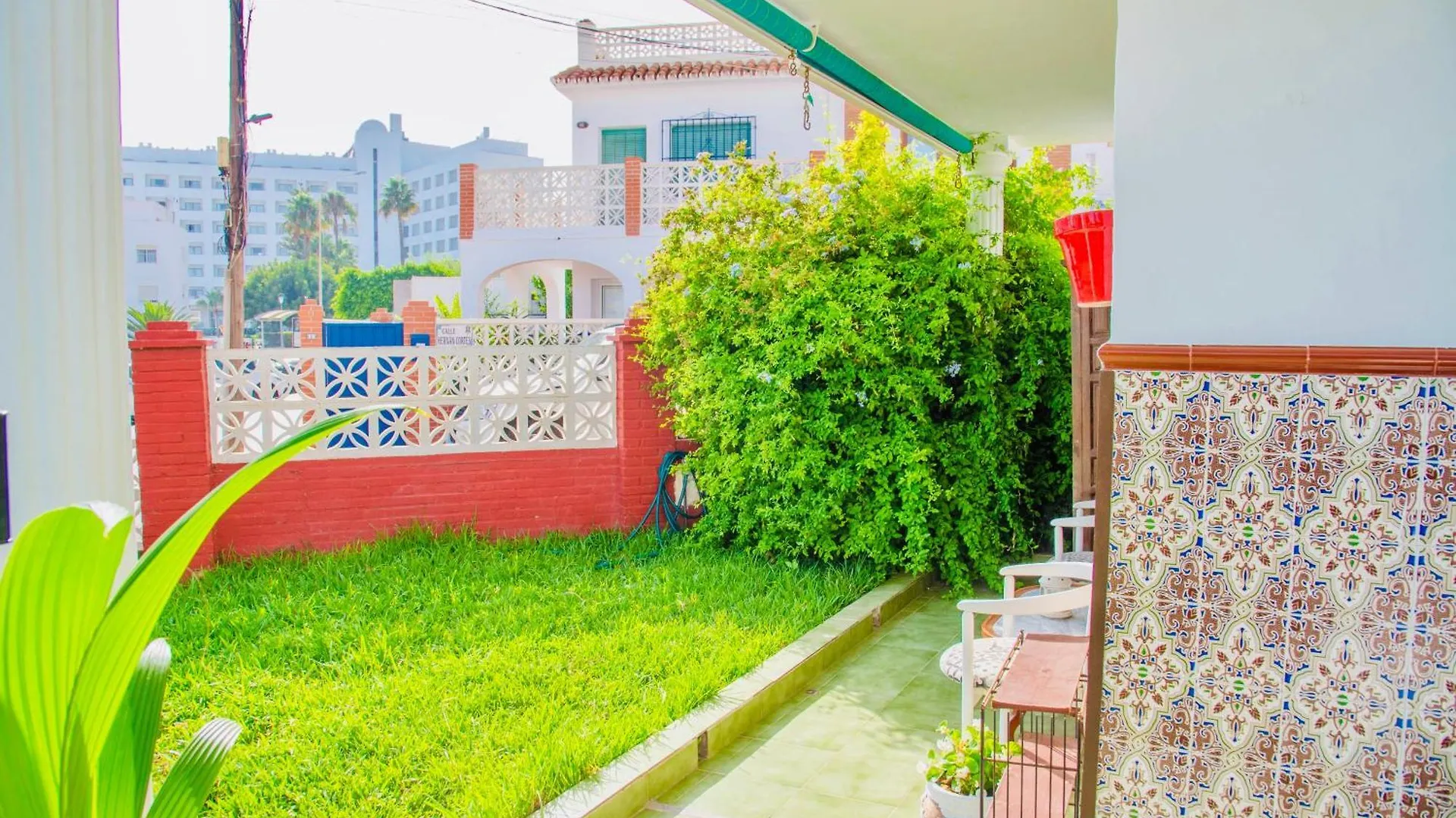 Villa Torrecilla En El Centro De Nerja - South Costa Spain